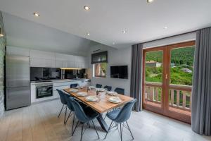 Vacation home with Private heated Pool