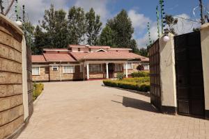 The Meru Manor
