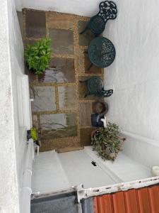 Eleven Upway Street
