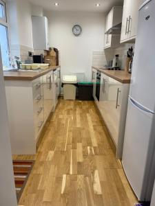 Eleven Upway Street