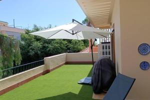 Luxury Penthouse, 50m2 terrace, downtown