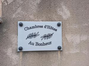 Logement indépendant Au Bonheur cuisine piscine clim proche centre village
