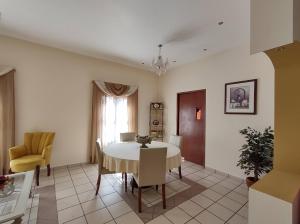 Departamento amplio con estacionamiento, WiFi rápido, equipado, muy cerca de Catedral