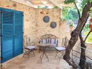 Amygdalo spiti - 沃丽曼村