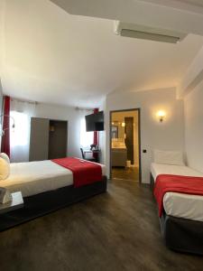 Hotels The Originals City, Hotel Les Domes, Perpignan Sud Saleilles : photos des chambres