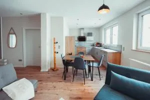 Exklusive Mosel-FeWo in Senheim - große Dachterrasse - Netflix - Waschmaschine - Nehren