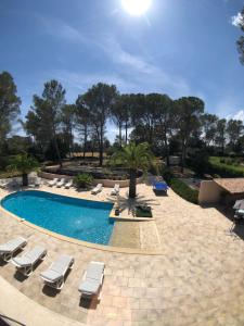 Villas Exceptionnel 4 etoiles - Grande Villa entre Cannes and Saint Tropez : photos des chambres