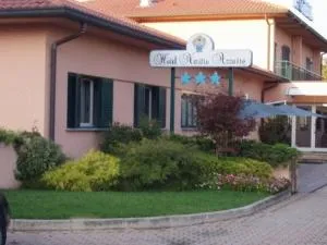 Hotel Nastro Azzurro - Monguzzo 
