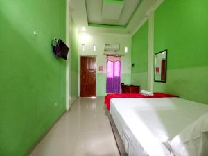 Harmony House Syariah near Alun Alun Pati Mitra RedDoorz