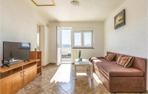 Stunning Apartment In Podaca With 1 Bedrooms, Wifi And Outdoor Swimming Pool