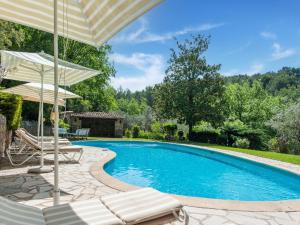 Villas Majestic Villa in Callas France with Private Pool : photos des chambres