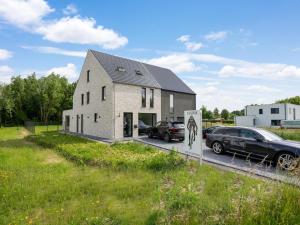 Modern holiday home in Ronse with garden