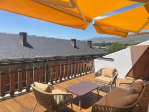 Magnifico ático con vistas, parking y piscina