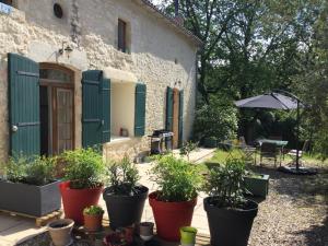 Maisons de vacances Grand gite avec piscine Le presbytere de Savignac de Duras : photos des chambres