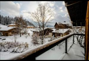 Chalets Megeve « Le Yack » Chalet jusqu'a 15 pers : Chalet