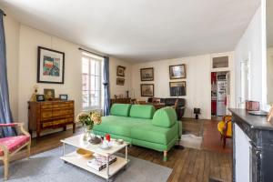 Veeve - Picture Postcard