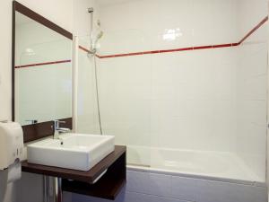 Hotels Vacanceole - Le Duguesclin : photos des chambres