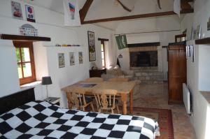 Maisons de vacances Lake View Cottage close to Le Mans 24H circuit : photos des chambres