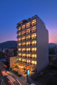 Aabas Pokhara by Barahi Hospitality