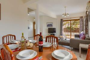 Villa Katina by Villa Plus