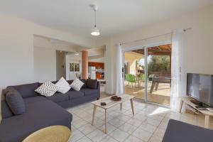 Villa Pandora by Villa Plus