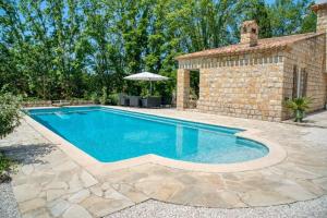 Villas BASTIDE PROVENCALE PROCHE CANNES : photos des chambres