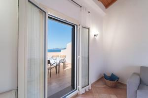 Sea front terrace Marco Polo img18