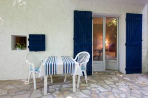 Maisons d'hotes Le Cedre Bleu : photos des chambres