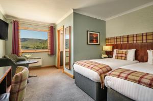 Twin Room with View room in Clan Macduff Hotel