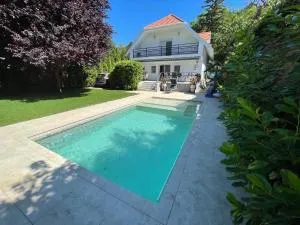 5 bedroom villa very close to Balaton - Balatonfőkajár