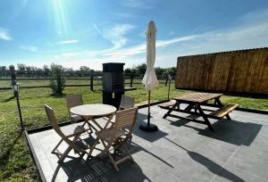 Maisons de vacances Le Clos de Baron sur Odon, un havre de paix. : photos des chambres