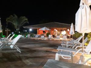 Sol, mar e natureza perto de você.