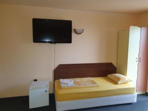 Triple Room with Sea View room in Family Hotel Pier