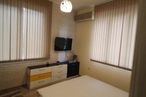Roman baths apartment 100 m from the Sea Garden