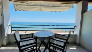 Glyfada beach two floors apartment 2-3 people - 格利法达