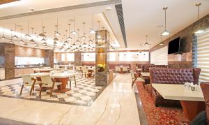 Treebo Premium Arista