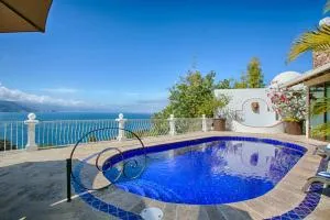 Adventure House Conchas Chinas - Puerto Vallarta