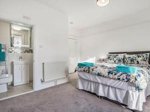 Lovely Villa1king 2 double 4 single 1 bunk beds
