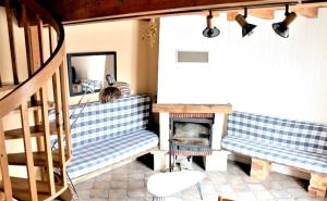 Maison chaleureuse à Vaucluse avec jardin spacieux 84 m²