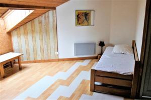 Maisons de vacances Maison de 3 chambres avec jardin amenage et wifi a Vaucluse : photos des chambres