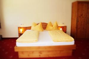Triple Room room in Gasthof Pension Post