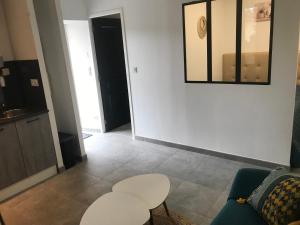 Superbe studio entièrement refait a neuf