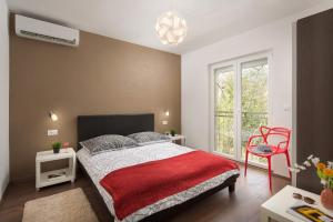 Villa Vivian by Villa Plus