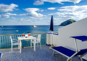 Superior Double Room with Sea View room in Regina del Mare