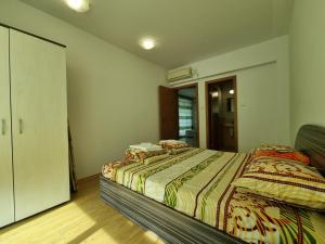 2 Bedroom Sunny Apartment in South Residence