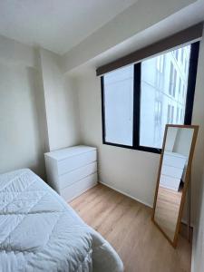 Moagi Stay Alamanda - Netflix Ready! at Bassura City Apartment