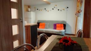 Oleandria -,,Domek Pokrzywa"