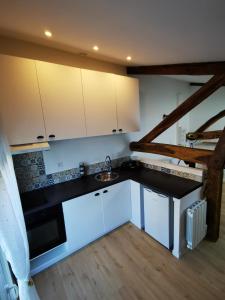 Appartements Appartement neuf climatise sous les toits : photos des chambres