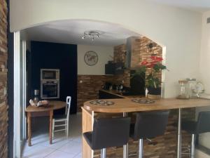 Maisons de vacances Villa piscine chauffee & spa sur le Bassin d Arcachon - proche plage et ocean : photos des chambres