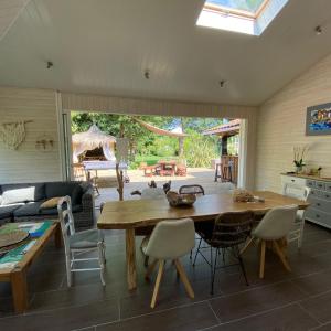 Maisons de vacances Villa piscine chauffee & spa sur le Bassin d Arcachon - proche plage et ocean : photos des chambres